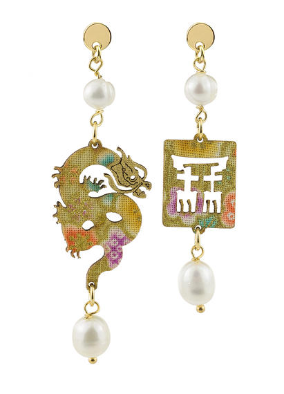 pearl-mini-brass-dragon-earrings